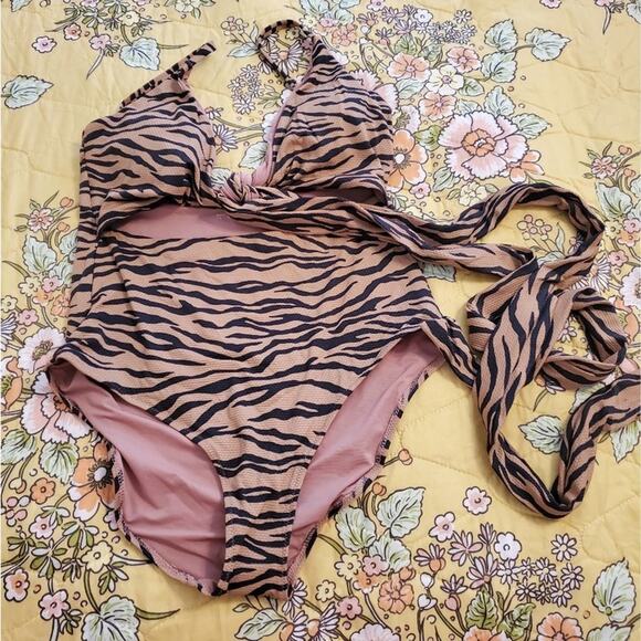 Aerie One Piece Cutout Zebra Print Wrap Tie Waist‎ Swimsuit Size Medium New!!! - Picture 7 of 12